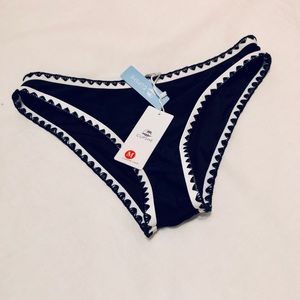 Cupshe black bikini bottom